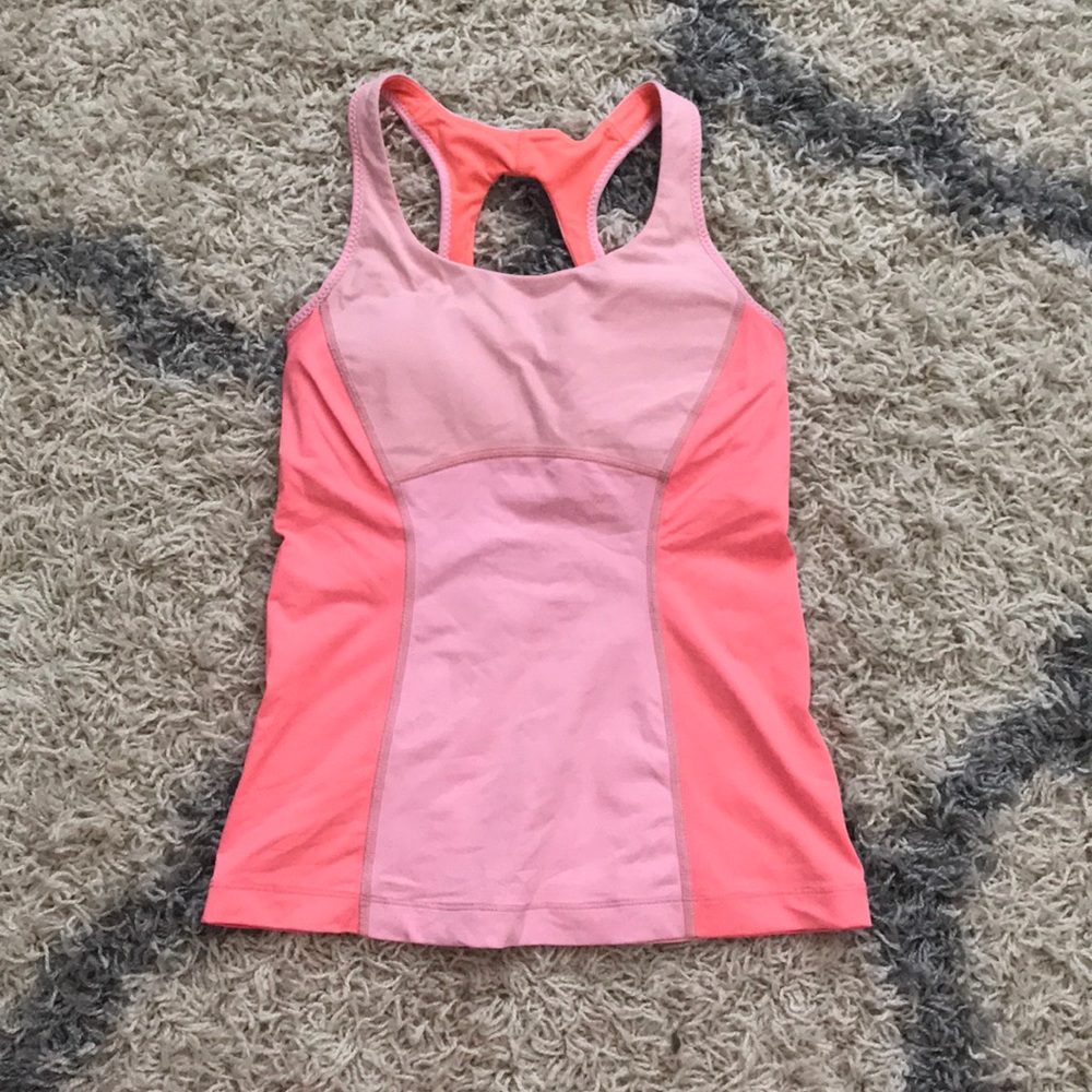 Lululemon tank with built in bra size 4